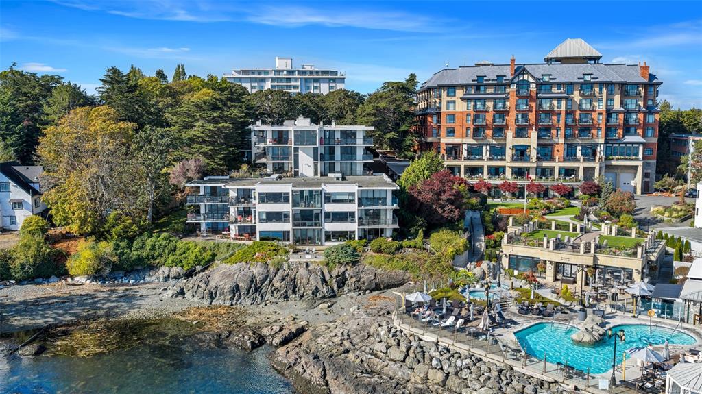Fourth View of 1159 Beach Dr, Oak Bay, BC, V8S 2N2