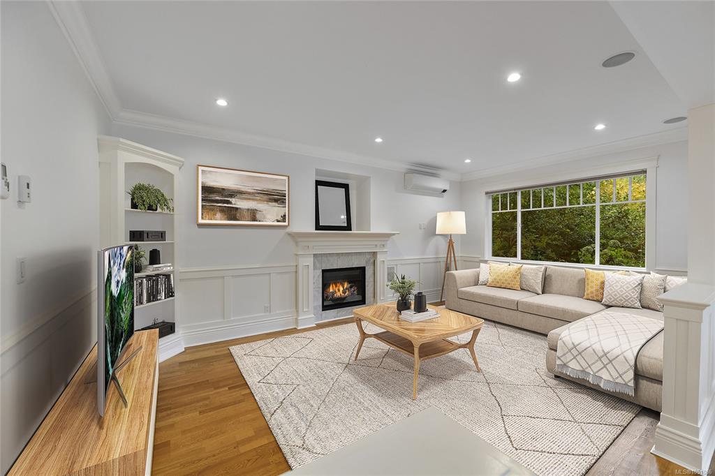 Third View of 2517 Asquith St, Victoria, BC, V8R 3Y2