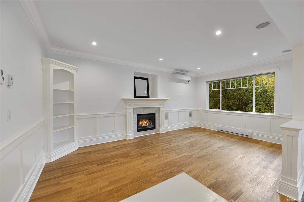 Fourth View of 2517 Asquith St, Victoria, BC, V8R 3Y2