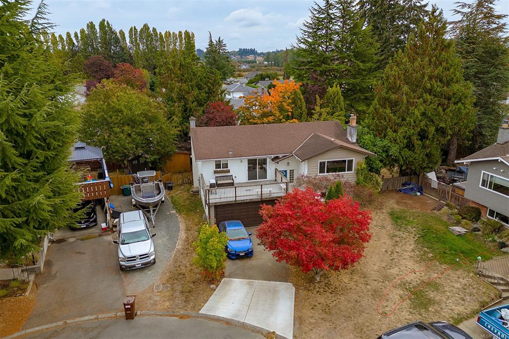 Third View of 7251 Enid Pl, Central Saanich, BC, V8M 1H3