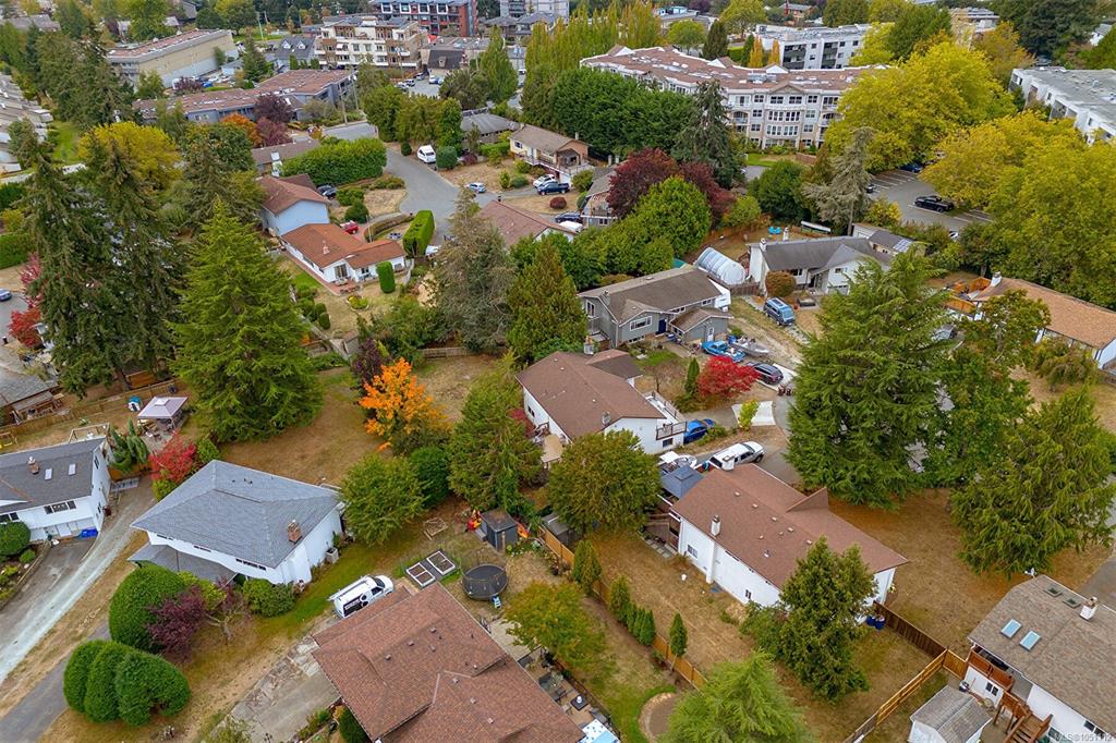 Fourth View of 7251 Enid Pl, Central Saanich, BC, V8M 1H3
