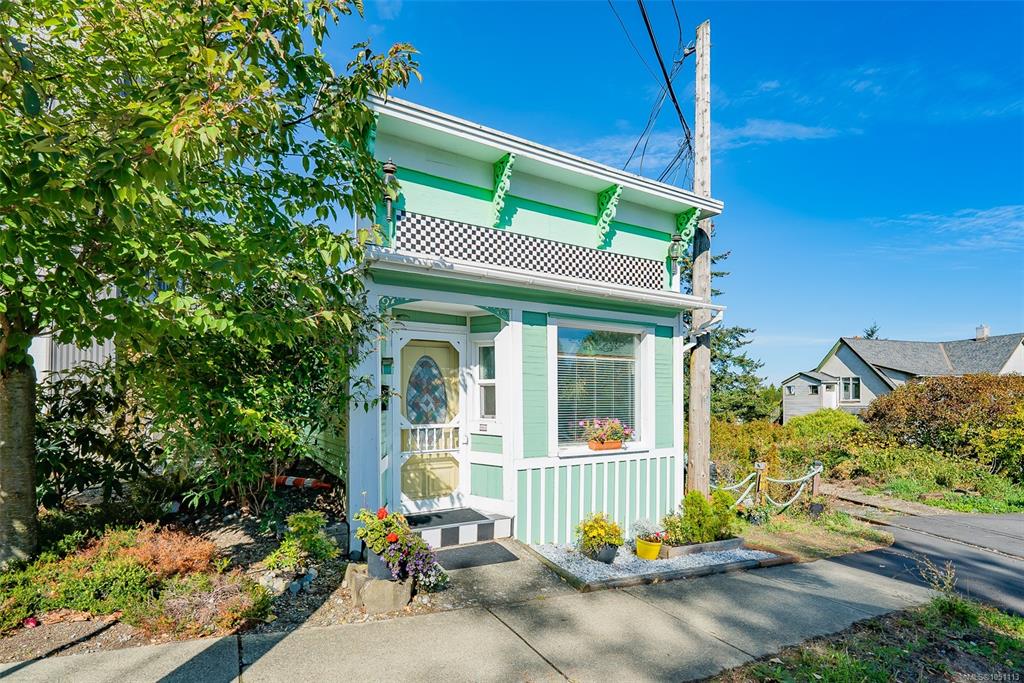 Fourth View of 660 Albert St, Nanaimo, BC, V9R 2W4