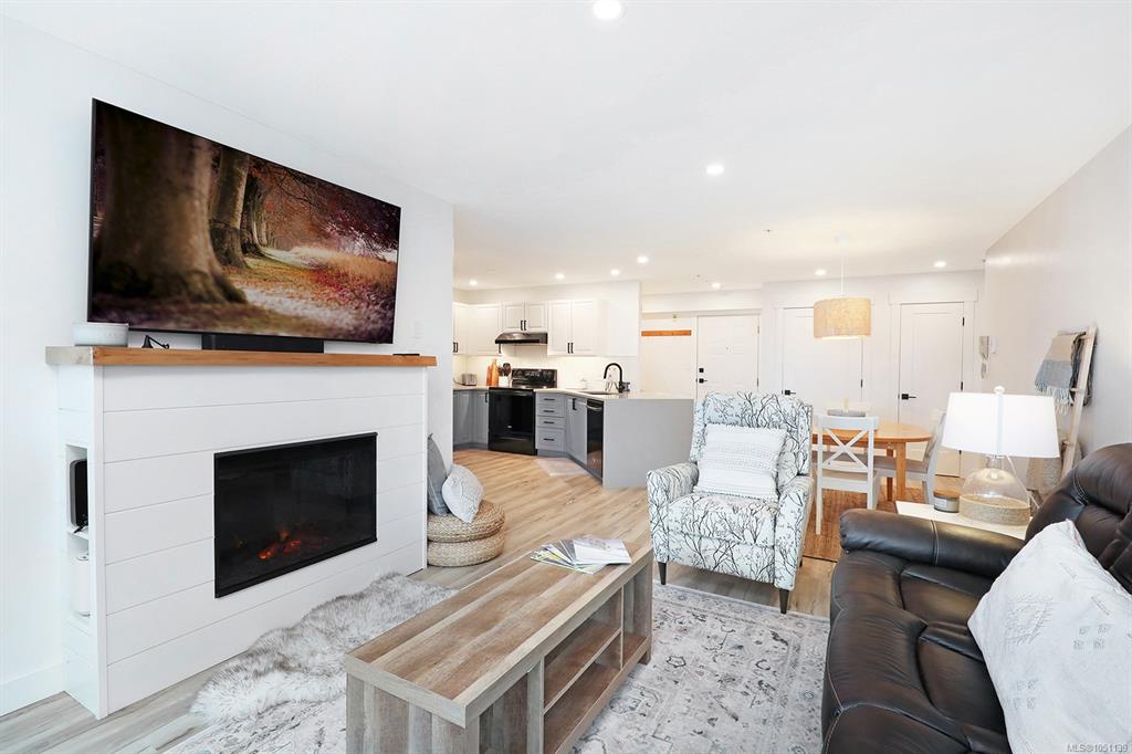 Second View of 1320 Henry Rd, Blueberry Hills, Courtenay, BC, V0P 1N0