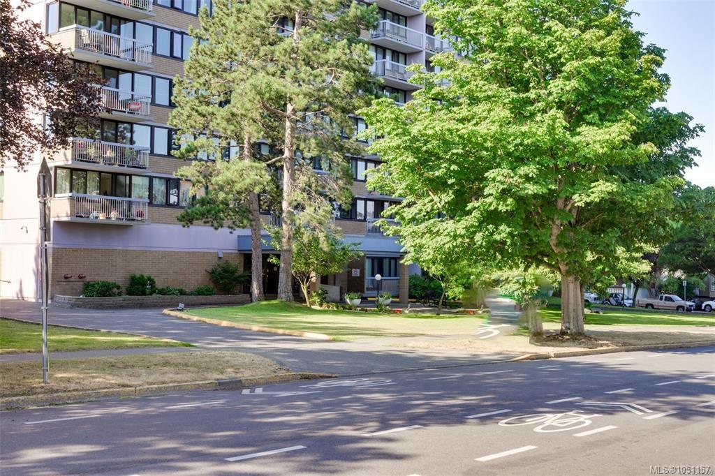 Fourth View of 647 Michigan St, Victoria, BC, V8V 2S9