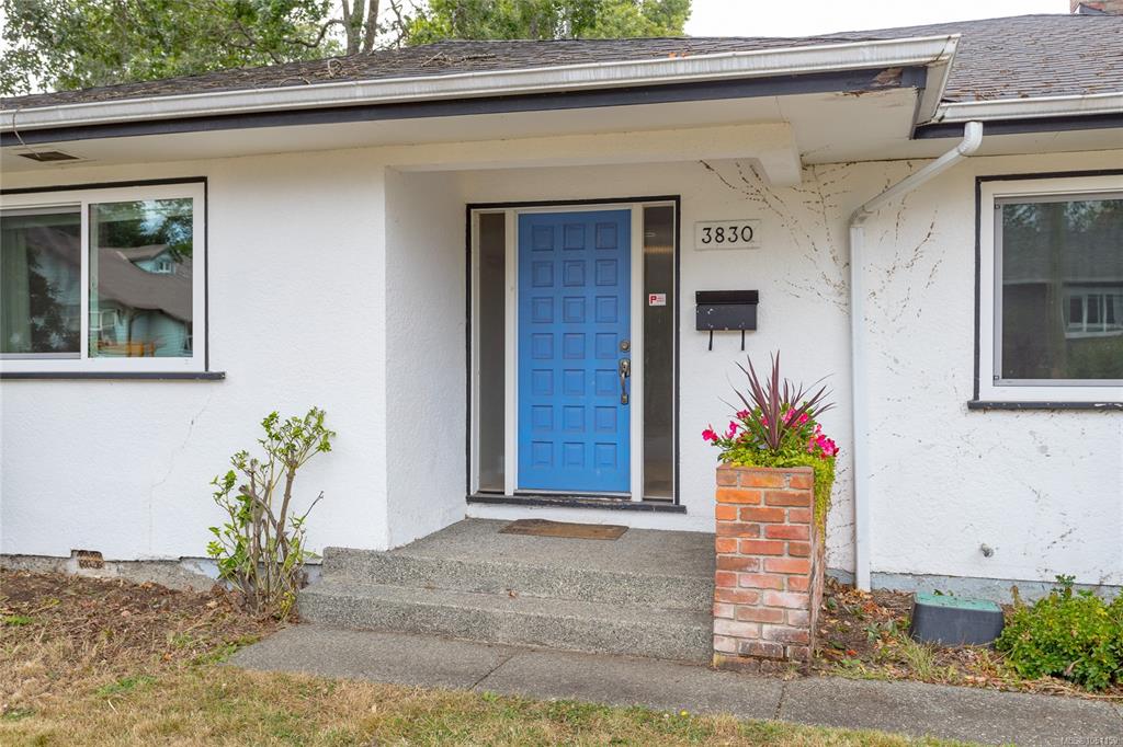 Fifth View of 3830 Palo Alto St, Saanich, BC, V8P 4S3