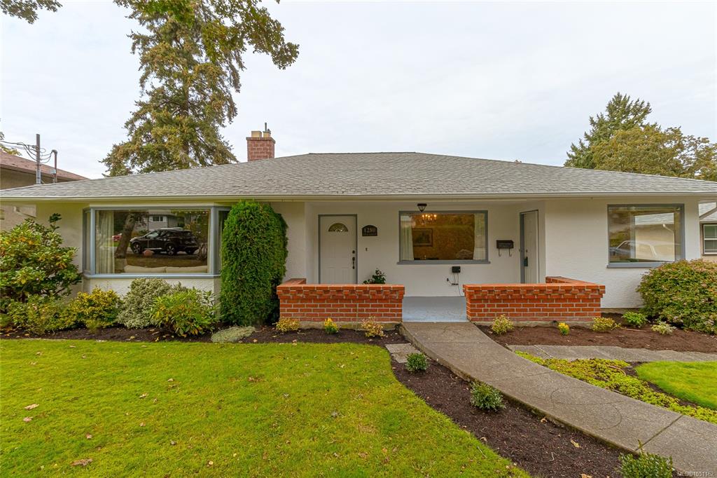 1280 Tracksell Ave, 1051162, BC,