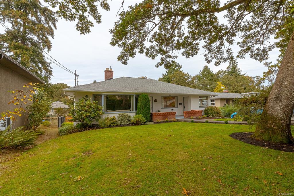 Third View of 1280 Tracksell Ave, Saanich, BC, V8P 2C9