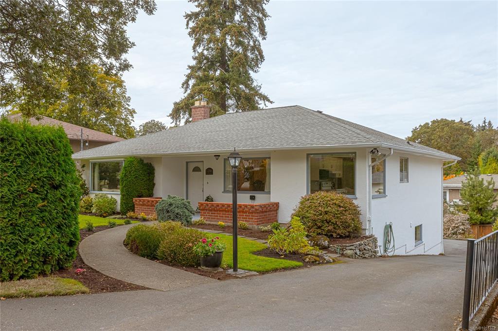 Fourth View of 1280 Tracksell Ave, Saanich, BC, V8P 2C9