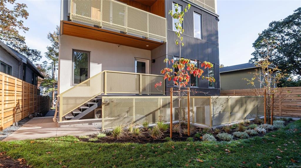 1721 Adanac St, 1051164, BC,