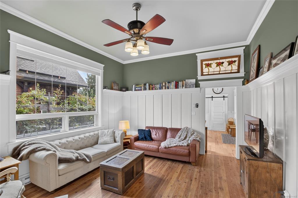 Fifth View of 2737 Derwent Ave, Cumberland, BC, V0R 1S0
