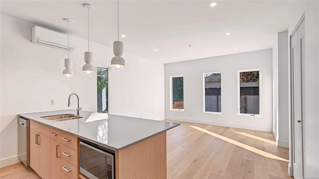 Fourth View of 1721 Adanac St, The Nordic, Victoria, BC, V8R 2C4