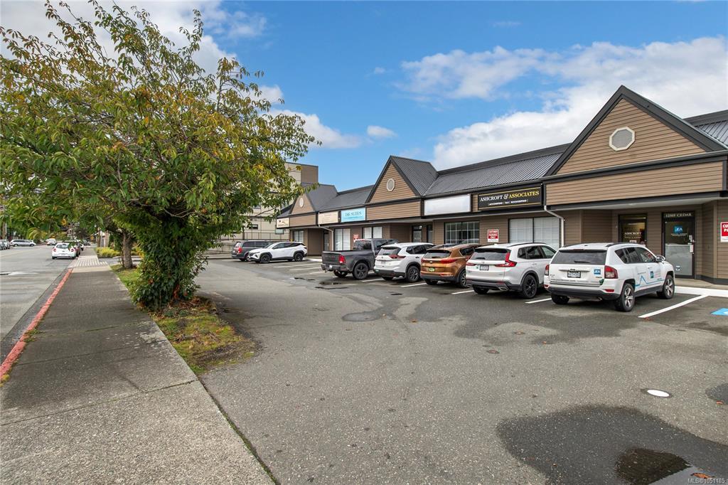 Third View of 1250 Cedar St, Campbell River, BC, V9W 2W5