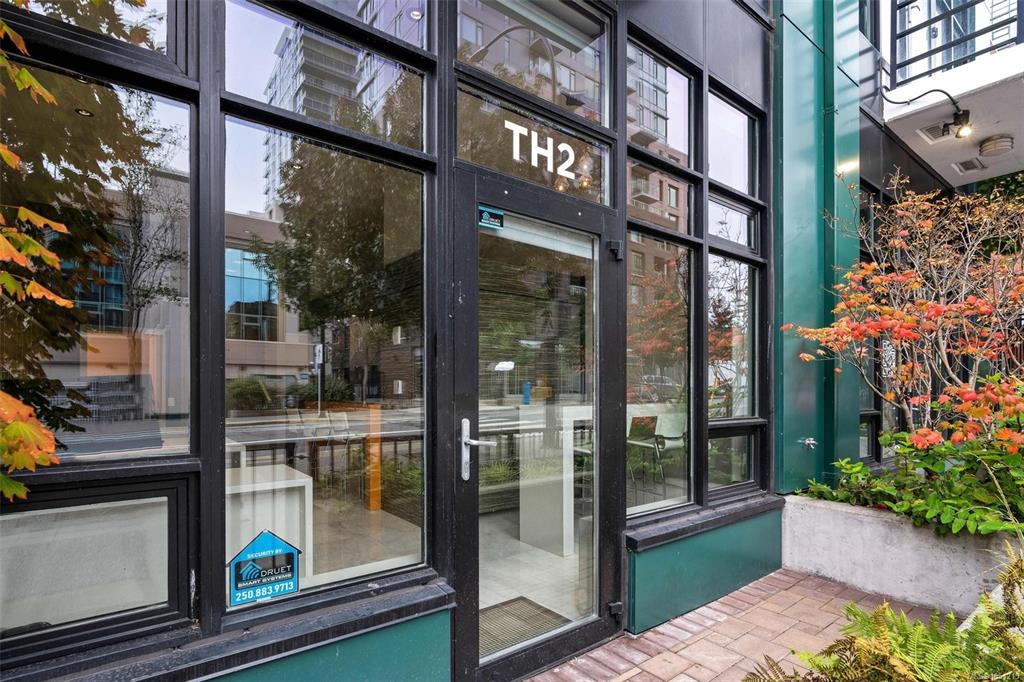 Third View of 834 Johnson St, Victoria, BC, V8W 1N3