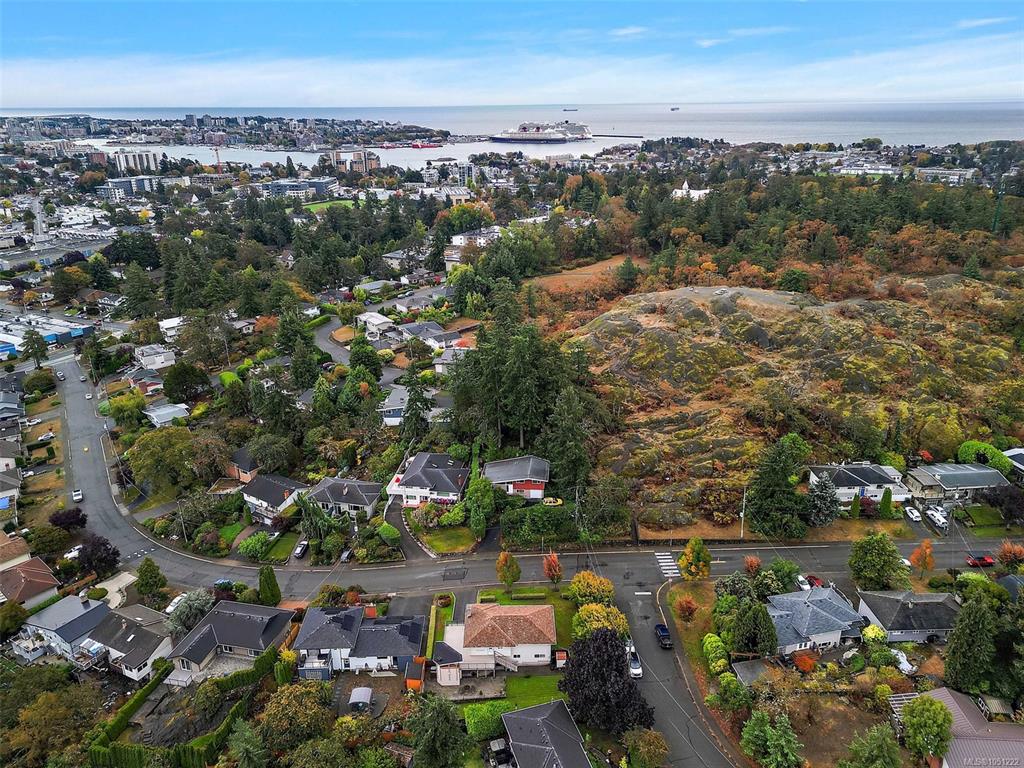 Third View of 844 Rockheights Ave, Esquimalt, BC, V9A 6J6