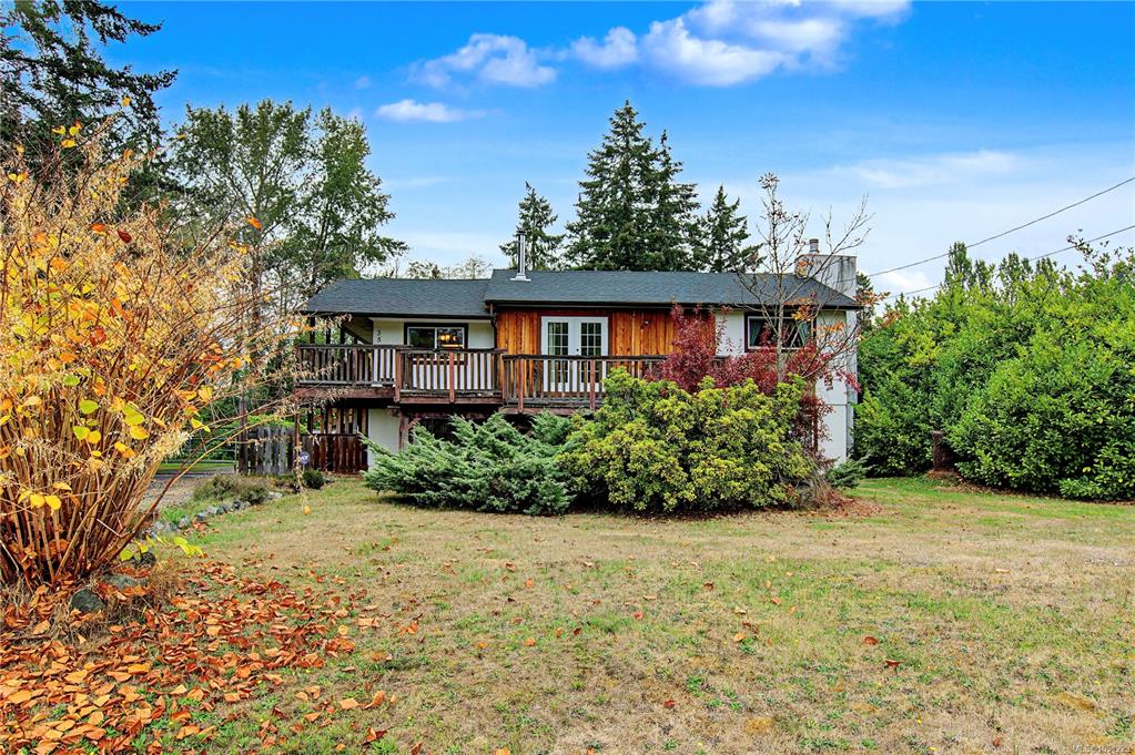 3505 Harris Cres, 1051229, BC,