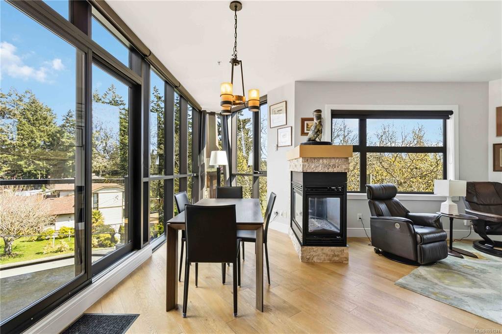 2850 Aldwynd Rd, 1051241, BC,