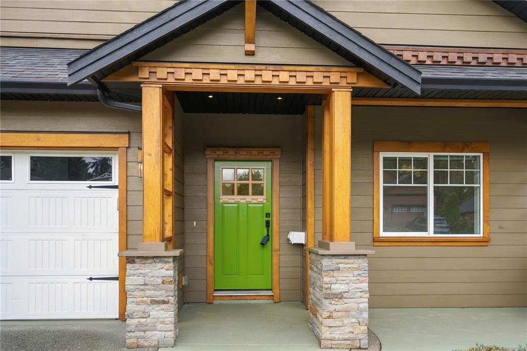 Third View of 5926 Tower Pl, Duncan, BC, V9L 0E1