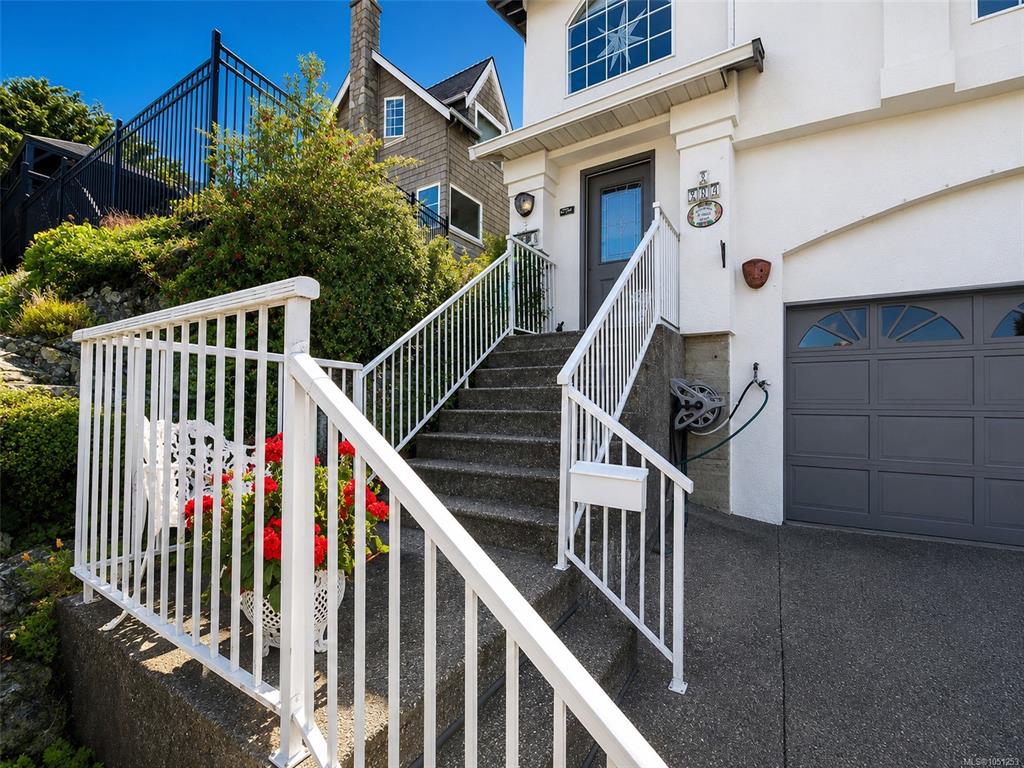 Fourth View of 709 Luscombe Pl, Esquimalt, BC, V9A 7L6