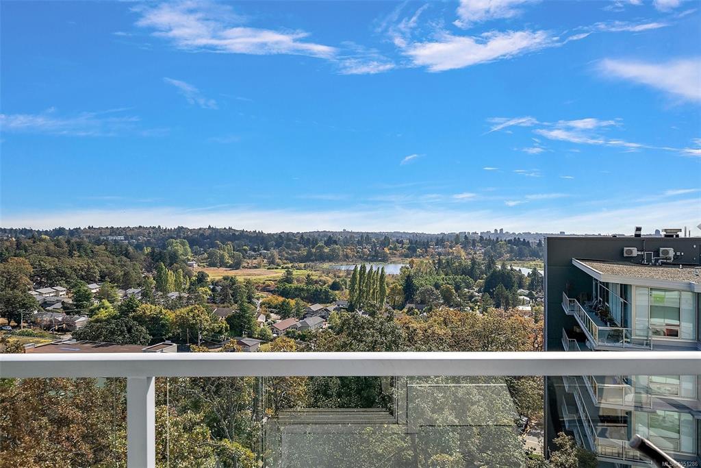 Fifth View of 4011 Rainbow Hill Lane, Saanich, BC, V8X 0B6