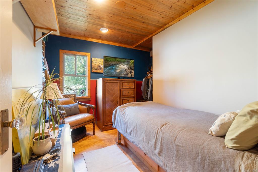 Fifth View of 681 Turner Rd, Parksville, BC, V9P 1T7