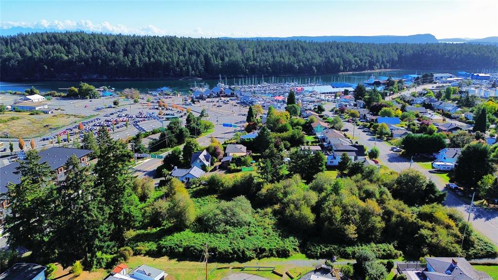 Third View of 565 Brechin Rd, Nanaimo, BC, V9S 2X1