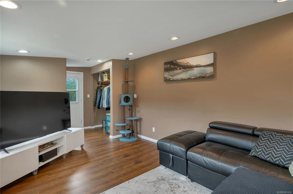 Fourth View of 5250 Beaver Harbour Rd, Port Hardy, BC, V0N 2P0