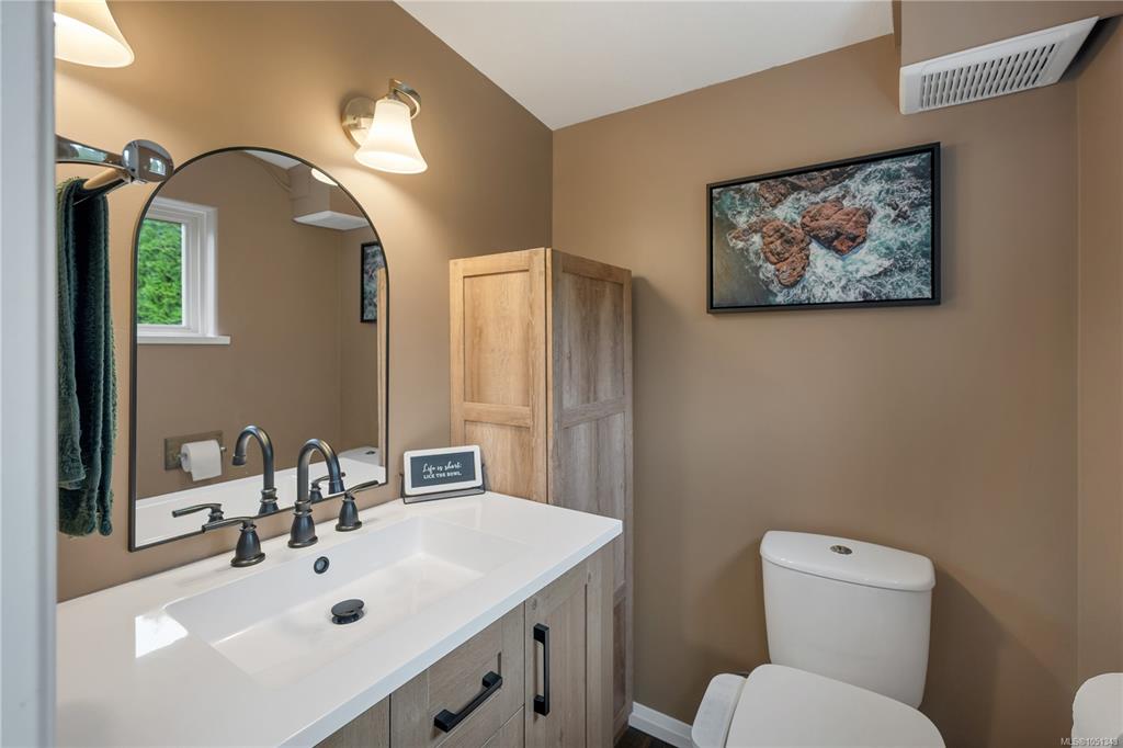 Fifth View of 5250 Beaver Harbour Rd, Port Hardy, BC, V0N 2P0