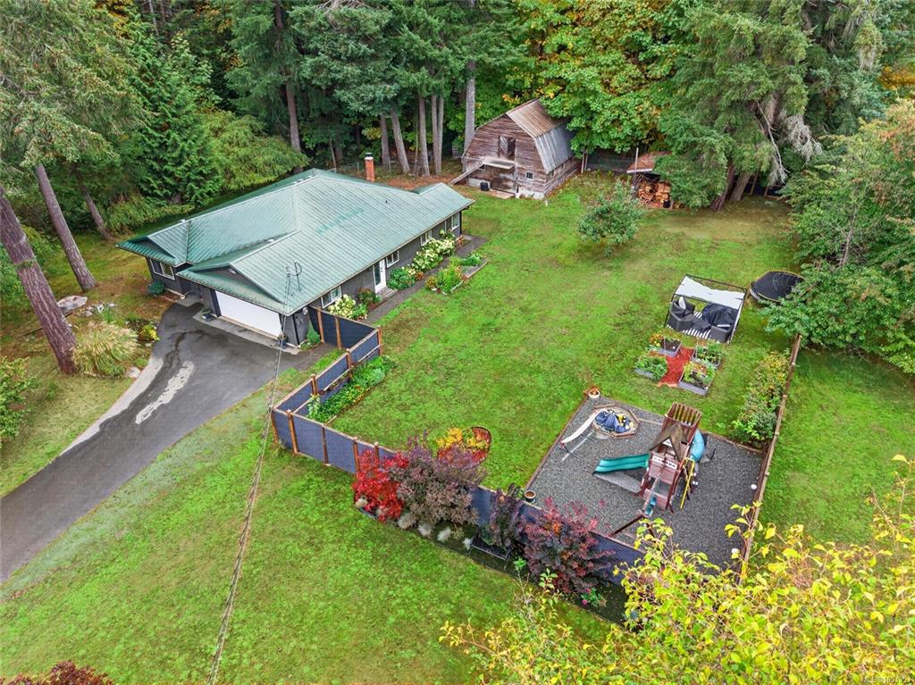 Third View of 936 Arden Rd, Courtenay, BC, V9N 9K3