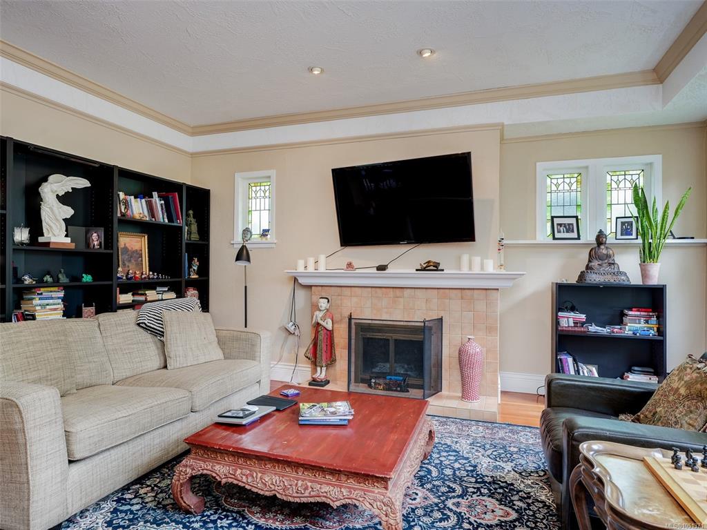 Third View of 1240 Victoria Ave, Oak Bay, BC, V8S 4P2