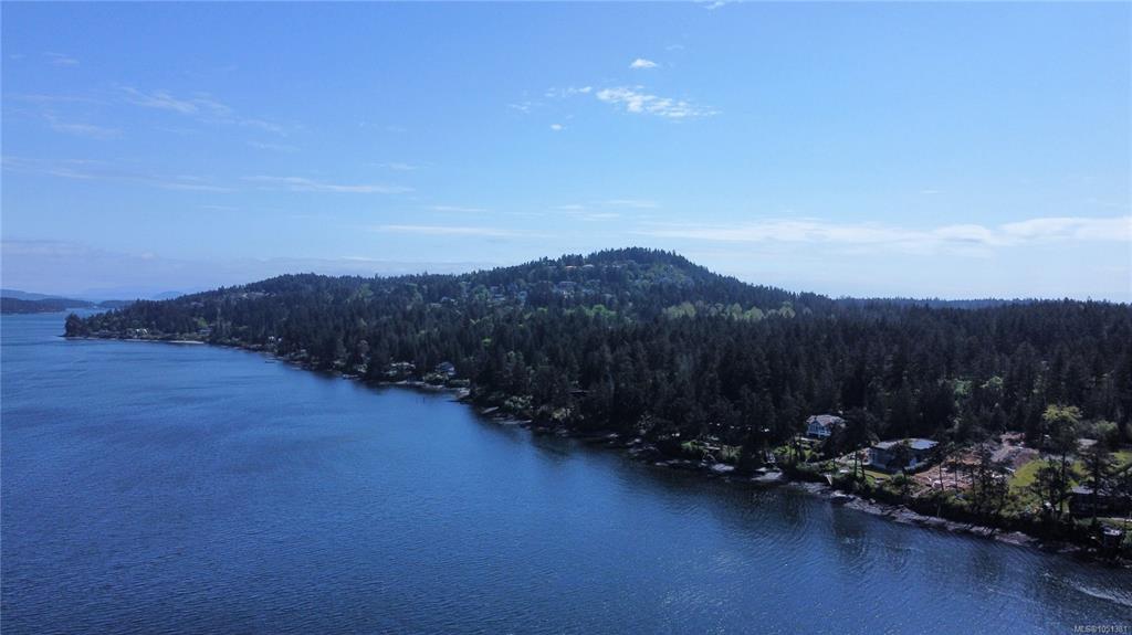 Third View of 760 Lands End Rd, North Saanich, BC, V8L 5K9