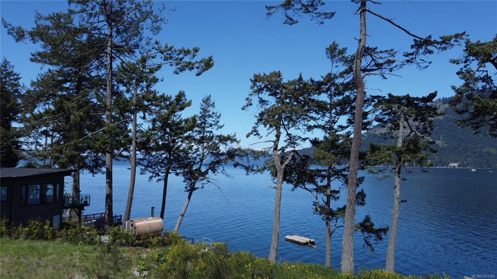 Fourth View of 760 Lands End Rd, North Saanich, BC, V8L 5K9