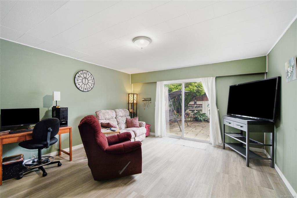 Fifth View of 961 Trunk Rd, FAIROAKS, Duncan, BC, V9L 2R9