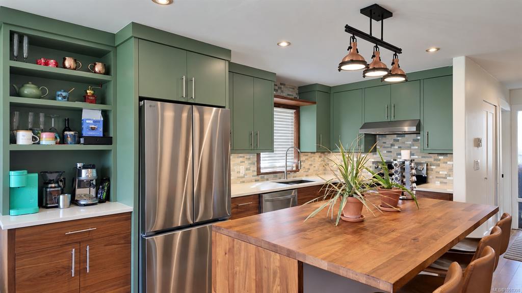 Fourth View of 2740 Island Hwy, Royal Tyee Gardens, Campbell River, BC, V9W 1C7