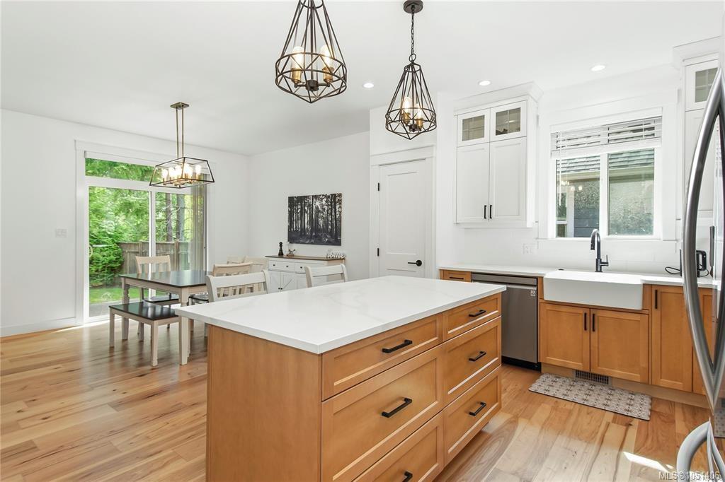Fifth View of 782 Salal St, Campbell River, BC, V9H 0E7