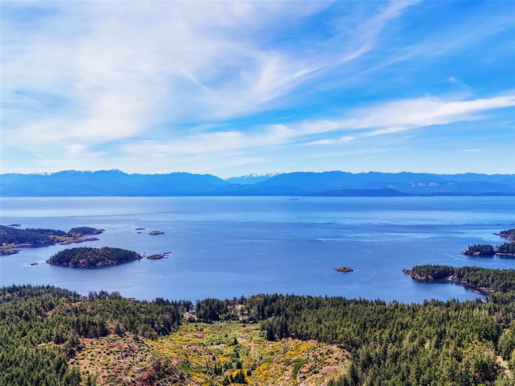 560 Wilderness Pl, 1051412, BC,