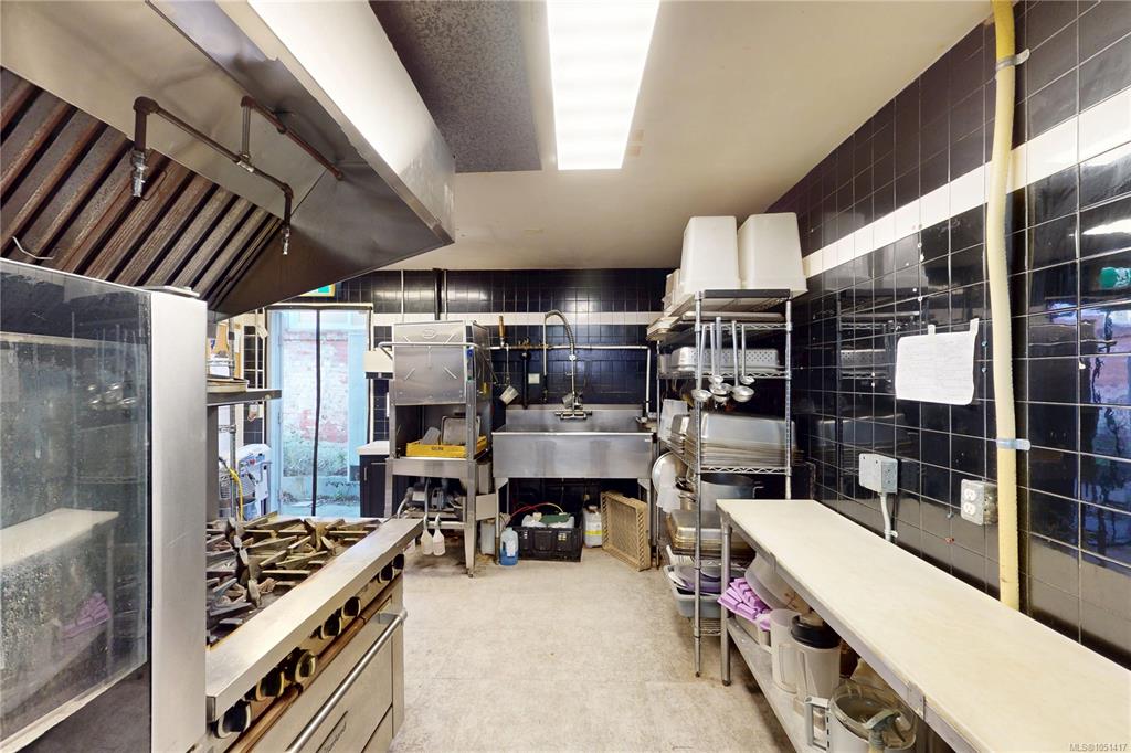 Third View of 1527 Amelia St, Victoria, BC, V8W 2K1