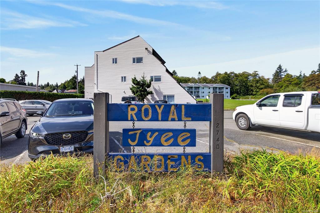 Third View of 2740 Island Hwy S, Tyee Plaza, Campbell River, BC, V9W 1C7