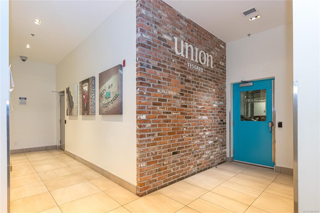 Fifth View of 517 Fisgard St, Victoria, BC, V8W 0C5