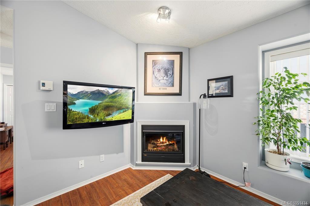 Fifth View of 7570 Tetayut Rd, Hawthorne Village, Central Saanich, BC, V8M 2H4