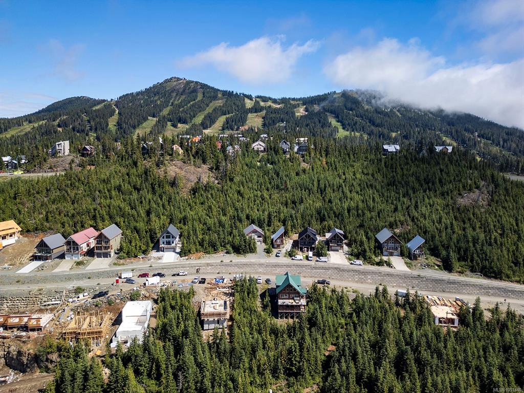 Third View of 625 Arrowsmith Ridge, Courtenay, BC, V9J 1L0