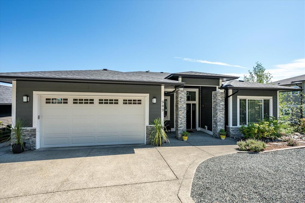 Second View of 909 Hanington Rd, HOLLAND CREEK HEIGHTS, Ladysmith, BC, V0G 0A4