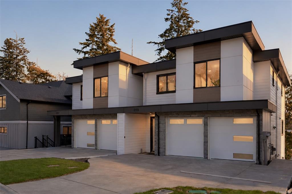 2119 Kingbird Dr, 1051449, BC,