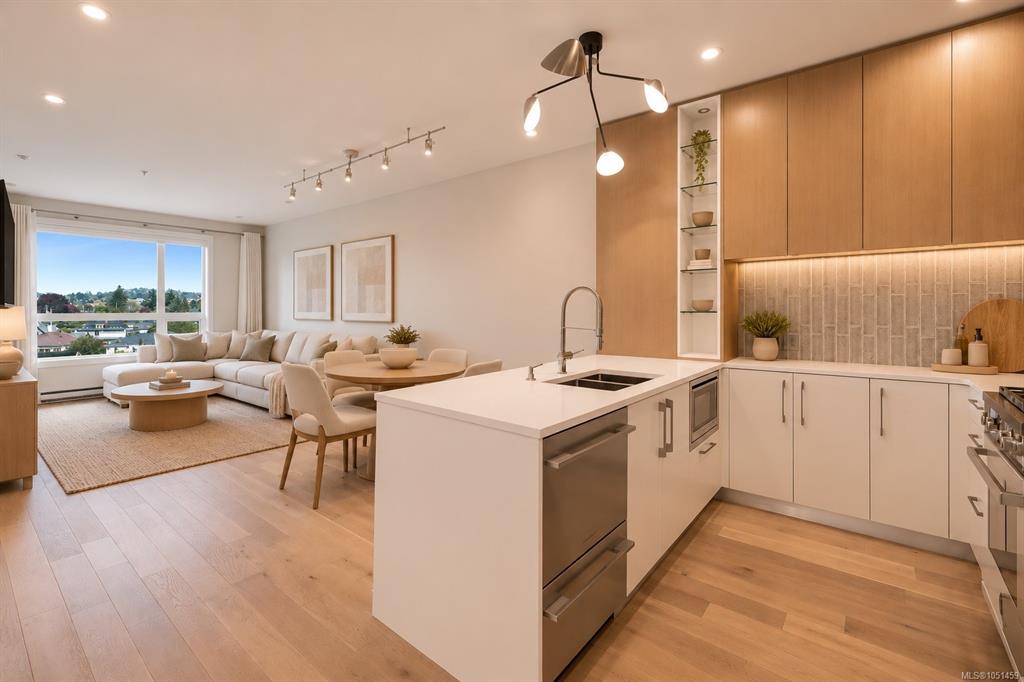 Fifth View of 2285 Bowker Ave, Oak Bay, BC, V8R 2E2