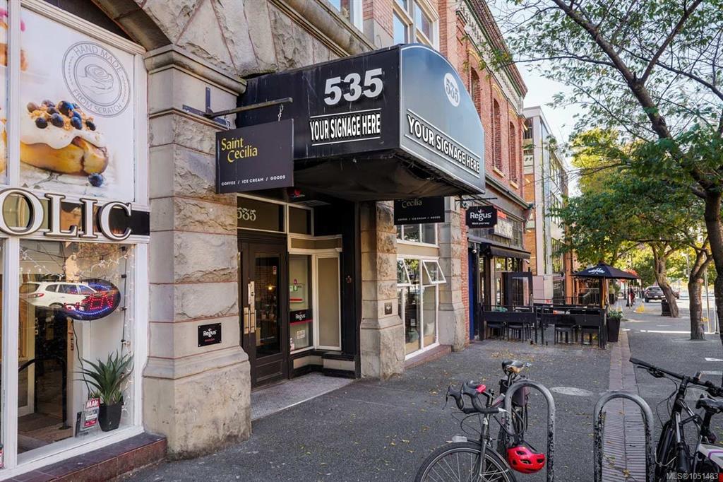 Third View of 535 Yates St, Victoria, BC, V8W 2Z6