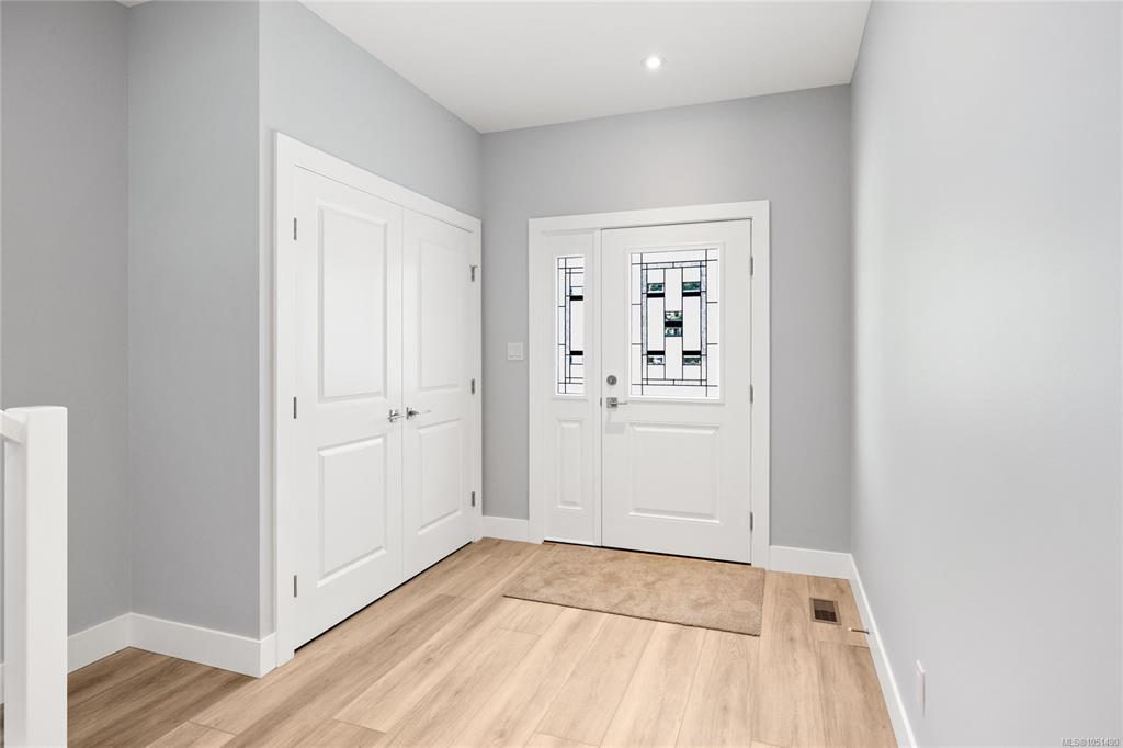 Fourth View of 153 Elk Rd, Lake Cowichan, BC, V0R 2G0