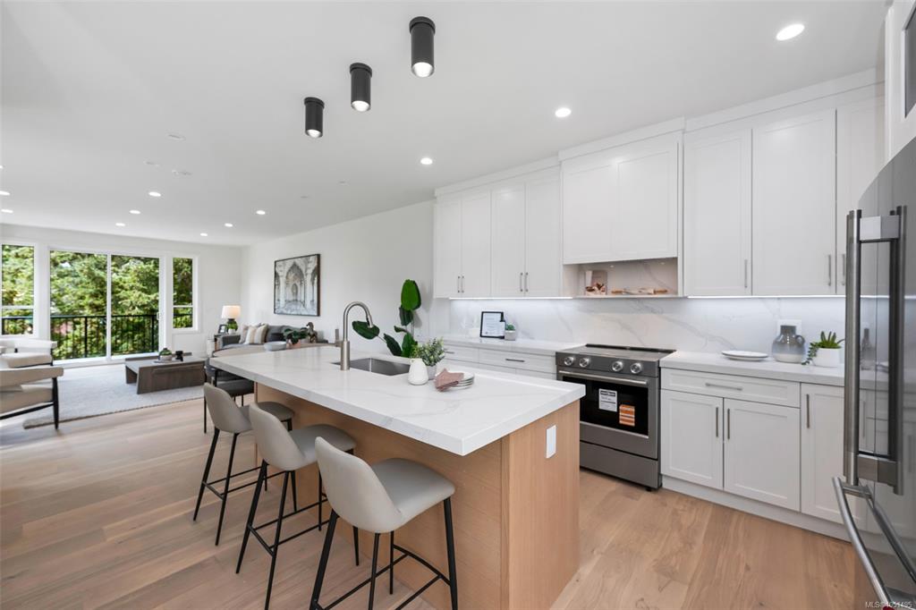 Fourth View of 4016 Wiseton St, Saanich, BC, V8Z 4M7
