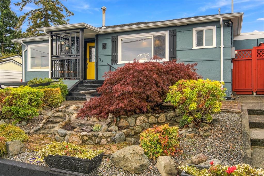 Second View of 663 Maple St, Nanaimo, BC, V9S 2J8