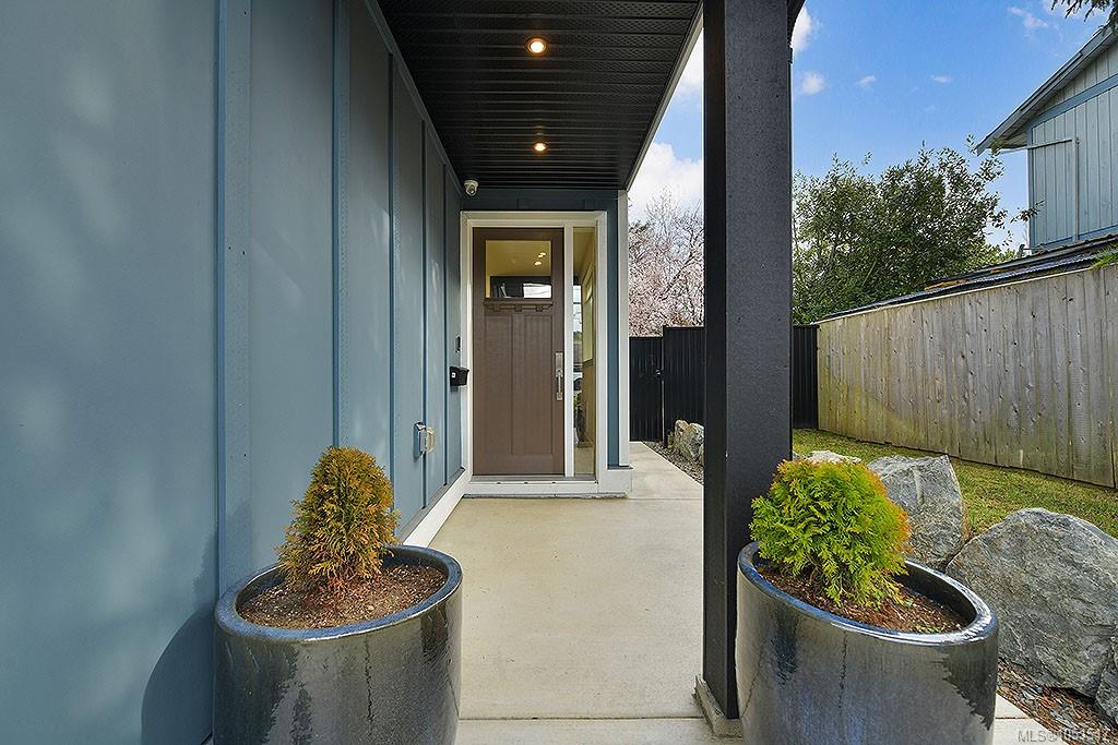 Third View of 4317 Majestic Dr, Saanich, BC, V8N 3H1