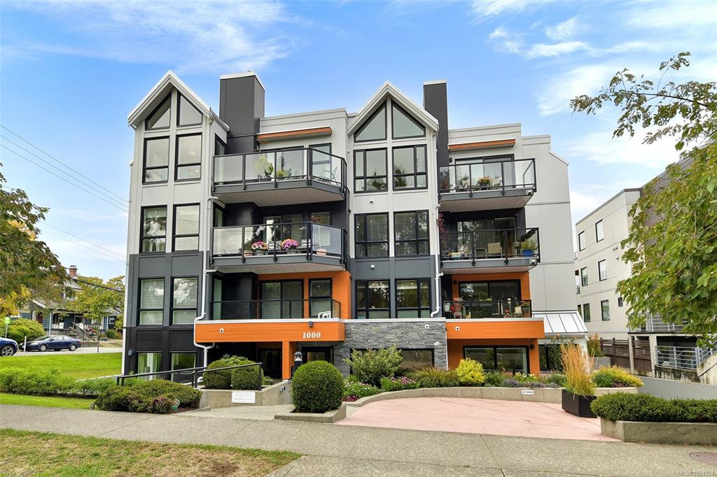 Second View of 1000 Park Blvd, Parkwood Place, Victoria, BC, V8V 2T4