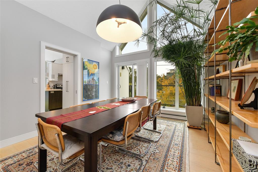 Fourth View of 1000 Park Blvd, Parkwood Place, Victoria, BC, V8V 2T4
